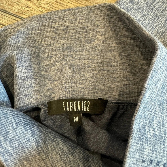 NWT Women Seamless Light Gray Gym Yoga Workout Cycling Shorts Crop Top Set M - Picture 3 of 3